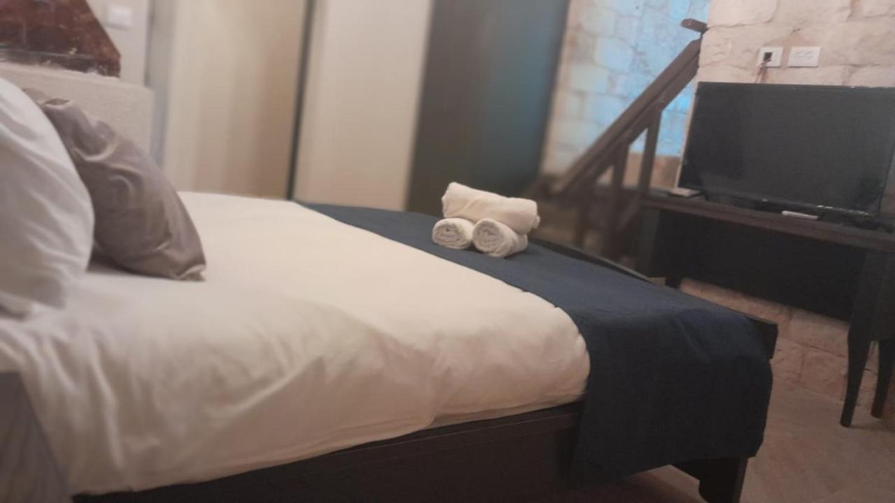 Villa Tehila - By V Club Chain โรชปินนา ภายนอก รูปภาพ